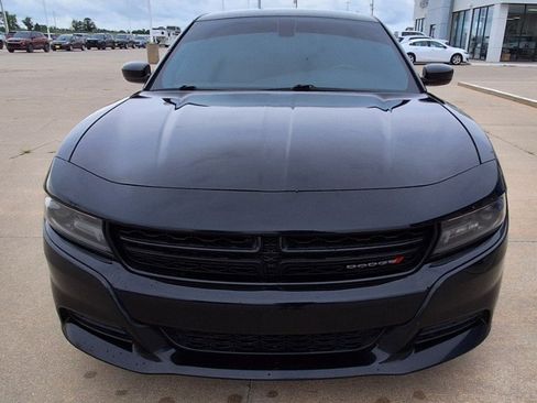 Used 2020 Dodge Charger SXT RWD image 3