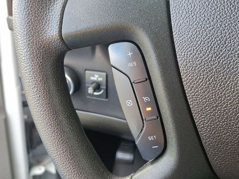 Used 2023 Chevrolet Express 2500 w/ Driver Convenience Package image 18