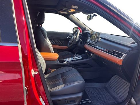 Used 2023 Mitsubishi Outlander SEL image 15