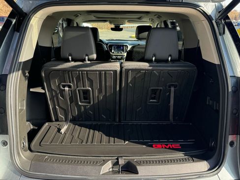 Used 2023 GMC Acadia Denali w/ Denali Technology Package image 20