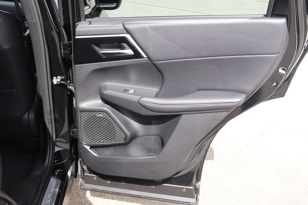 New 2026 Mitsubishi Outlander SE AWD/4WD image 5