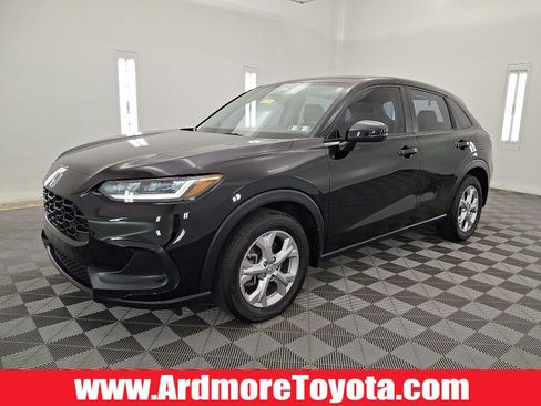 Used 2023 Honda HR-V LX image 1