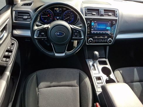 Used 2019 Subaru Outback 2.5i Premium w/ Popular Package #2 AWD/4WD image 11