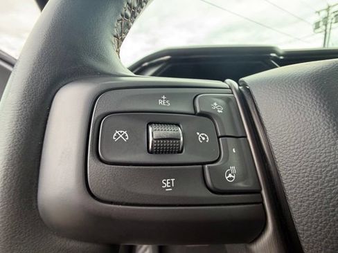 Used 2024 GMC Sierra 2500 AT4 w/ AT4 Preferred Package AWD/4WD image 24