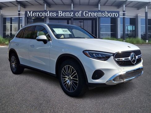 New 2026 Mercedes-Benz GLC 300 GLC 300 image 2