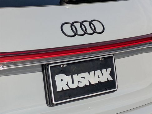 Used 2023 Audi Q4 e-tron Prestige image 19