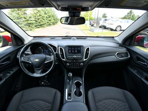Used 2021 Chevrolet Equinox LT AWD/4WD image 3