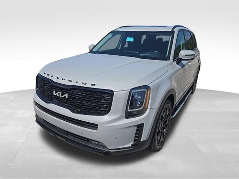 Used 2022 Kia Telluride SX w/ SX Prestige Package AWD/4WD image 9