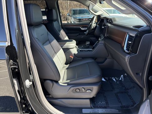 Used 2023 GMC Sierra 1500 Denali w/ Denali Reserve Package image 16