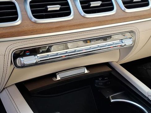 Used 2022 Mercedes-Benz GLS 450 GLS 450 image 12