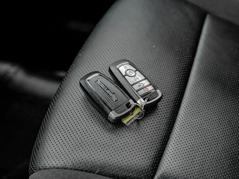 Used 2019 Ford F150 Raptor w/ Equipment Group 802A Luxury image 62