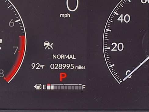 Used 2023 Honda Pilot Touring image 29