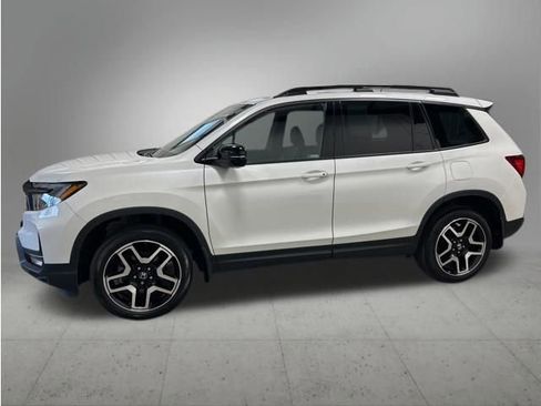 Used 2022 Honda Passport Elite image 3