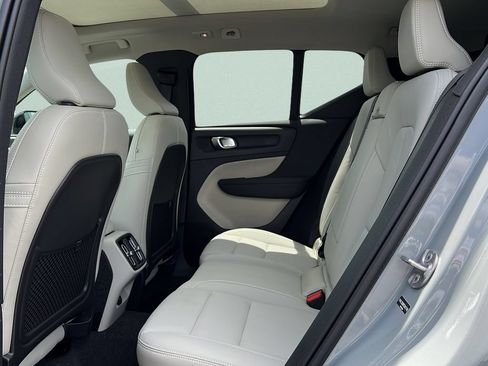 New 2026 Volvo XC40 B5 Ultra AWD/4WD image 9