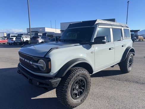 Used 2024 Ford Bronco Wildtrak image 2