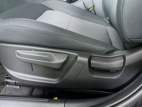 Used 2025 Kia Niro LX image 20