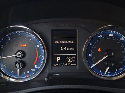 Used 2018 Toyota Corolla LE image 11