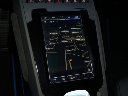 Used 2020 Lamborghini Huracan EVO image 16