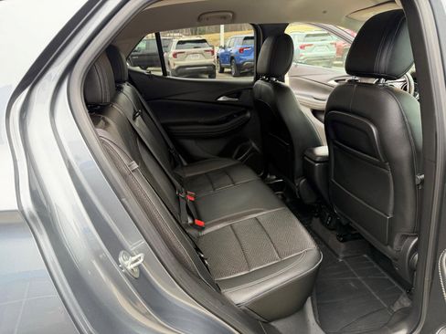 Certified 2022 Buick Encore GX Essence image 30