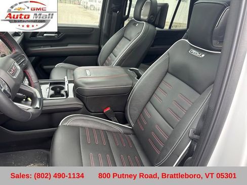 Used 2025 GMC Yukon AT4 Ultimate AWD/4WD image 26