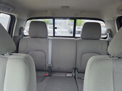 Used 2016 Nissan Frontier SV w/ SV Value Truck Package AWD/4WD image 21