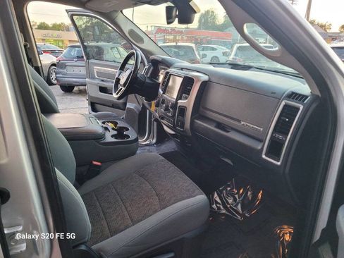 Used 2017 RAM 1500 Big Horn image 10