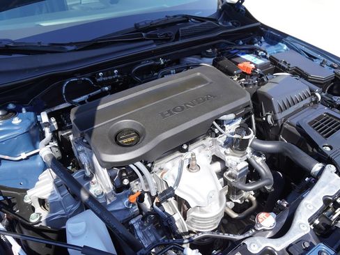 Used 2026 Honda Civic Sport image 4