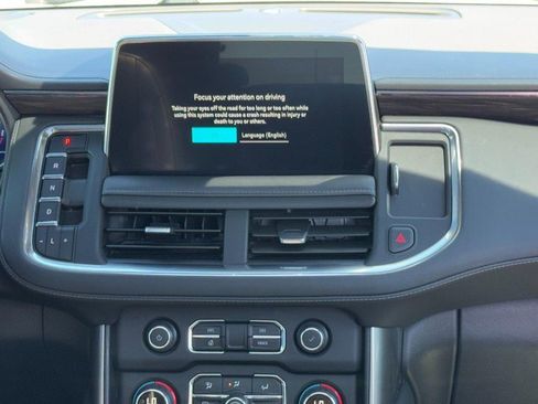 Used 2024 Chevrolet Suburban LT w/ LT Signature Package AWD/4WD image 14