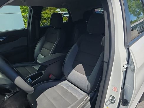 Used 2025 Chevrolet TrailBlazer LT AWD/4WD image 10