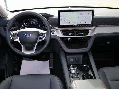 New 2026 Ford Explorer Active w/ Active Comfort Package image 11