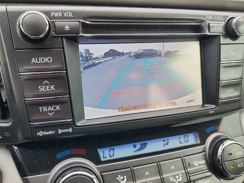 Used 2013 Toyota RAV4 Limited FWD image 27