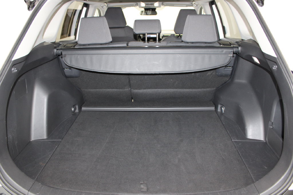 Used 2025 Toyota RAV4 XLE AWD/4WD image 28