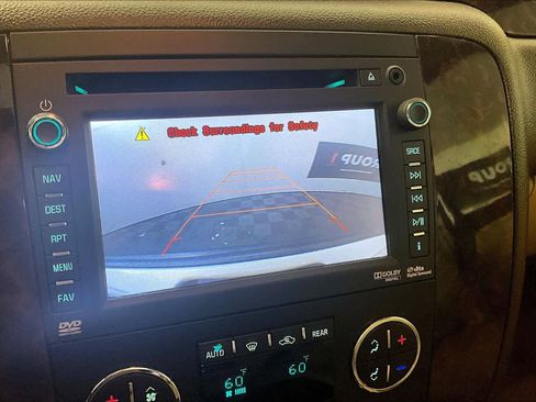 Used 2013 GMC Yukon XL Denali RWD image 25
