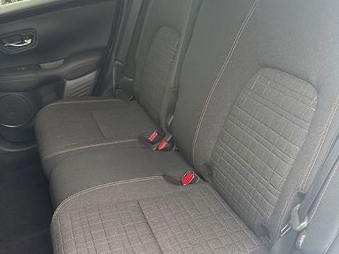 Used 2025 Honda HR-V Sport image 9