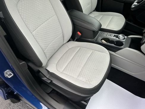 Used 2023 Ford Escape Active AWD/4WD image 26