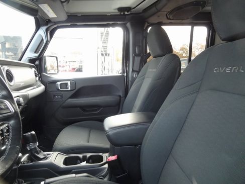 Used 2020 Jeep Gladiator Overland image 9
