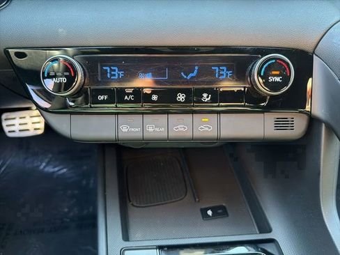 Used 2025 Hyundai Elantra Sport image 25