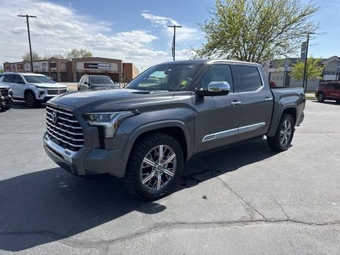 Used 2022 Toyota Tundra Capstone AWD/4WD image 3