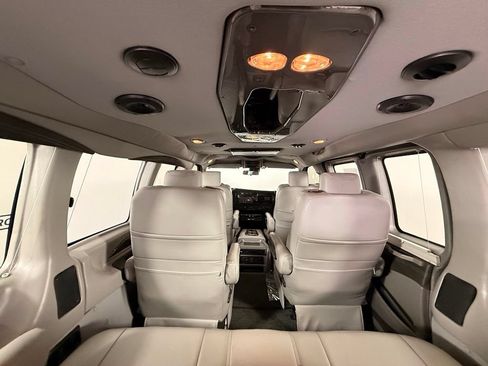 Used 2021 Chevrolet Express 2500 LS w/ Enhanced Convenience Package RWD image 21