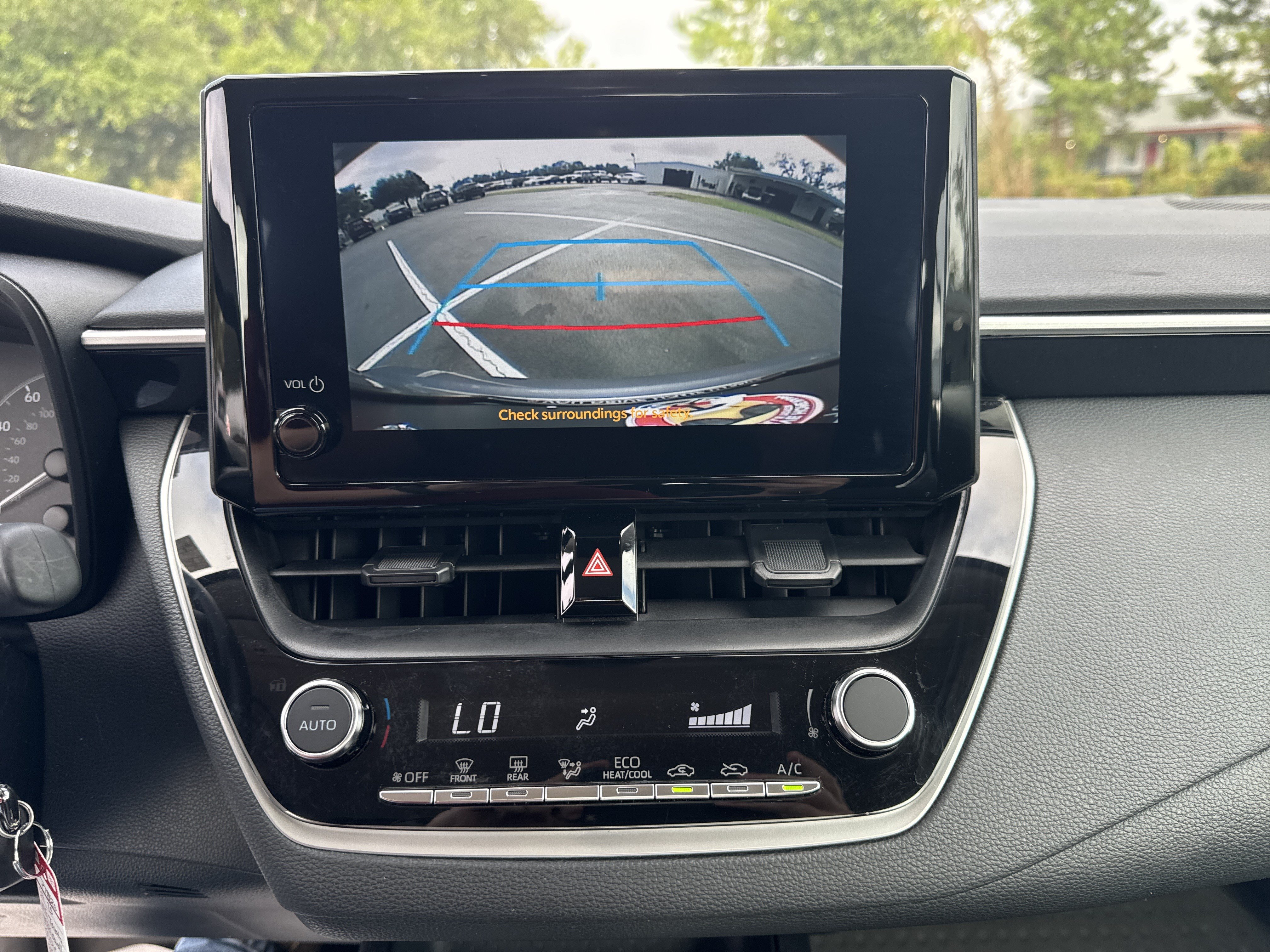 Used 2025 Toyota Corolla LE FWD image 19
