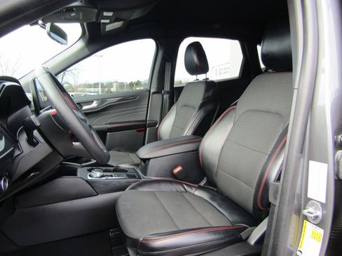 Used 2023 Ford Escape ST-Line Select w/ Tech Pack #2 AWD/4WD image 15