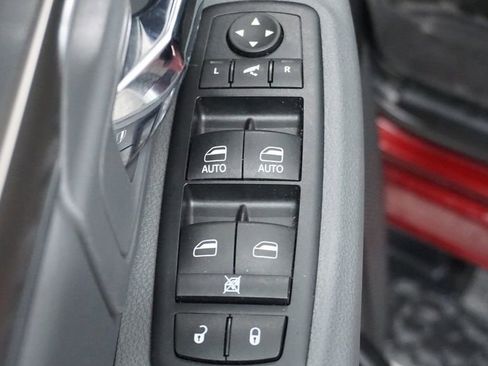 Used 2017 RAM 1500 Big Horn image 33