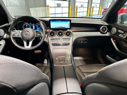Used 2020 Mercedes-Benz GLC 300 4MATIC image 6