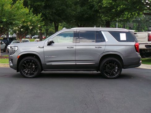Used 2022 GMC Yukon SLT w/ SLT Premium Package RWD image 5