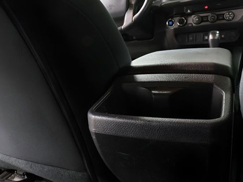 Used 2020 Toyota Tacoma TRD Off-Road image 14