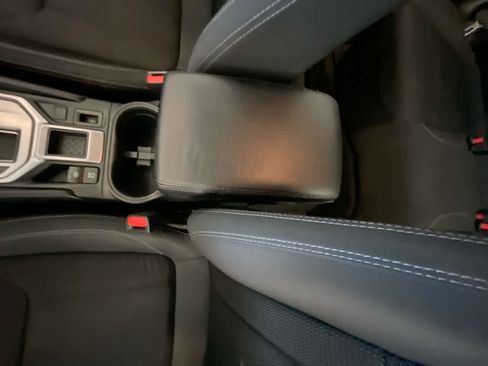 Used 2021 Subaru Forester AWD/4WD image 21