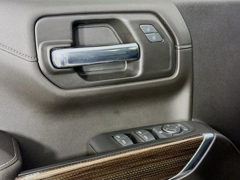 Used 2022 Chevrolet Silverado 1500 LT Trail Boss w/ Convenience Package II image 19