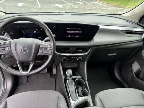 Used 2025 Buick Encore GX Preferred image 27