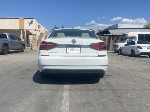 Used 2016 Volkswagen Passat 1.8T SE image 6