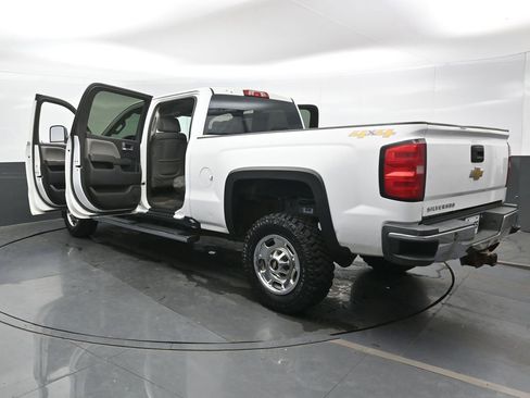 Used 2015 Chevrolet Silverado 2500 W/T AWD/4WD image 36